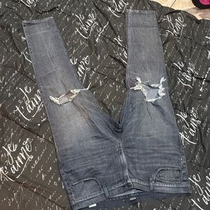 Hudson Jeans Relaxed Fit in Distressed Gray